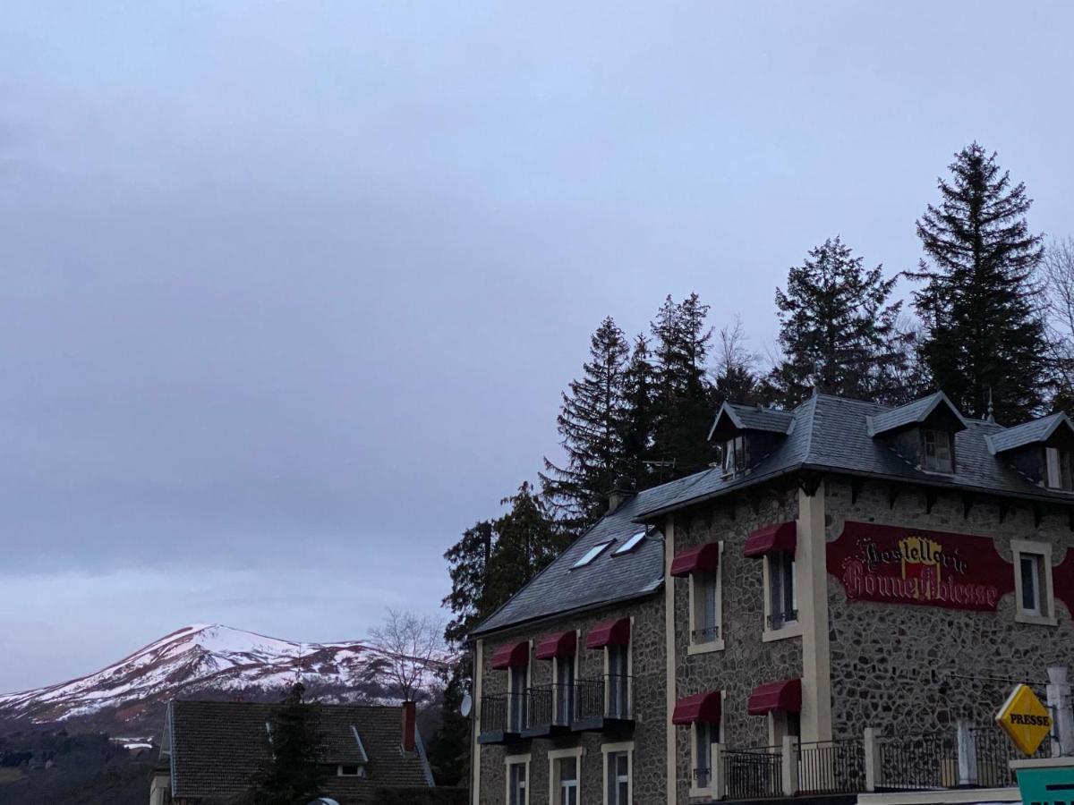 La bonne hôtesse Chambon-sur-Lac Exterior foto