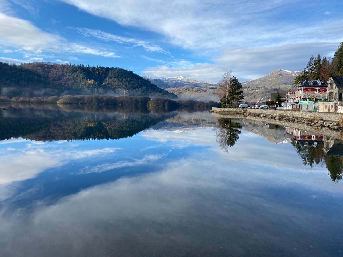 La bonne hôtesse Chambon-sur-Lac Exterior foto